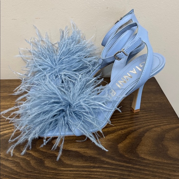 NEW Gianni Bini Neela Feathered Strappy Blue Heels - Picture 2 of 9
